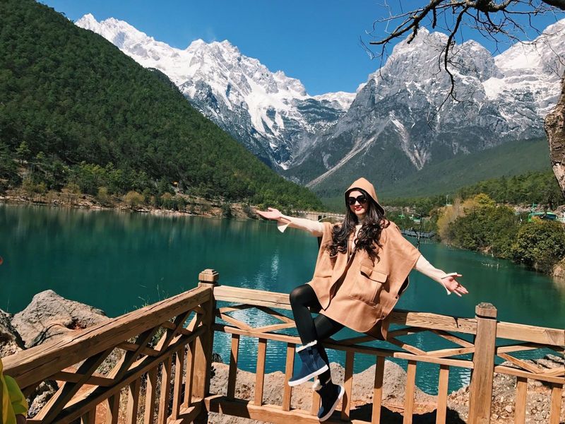 Núi Tuyết Ngọc Long