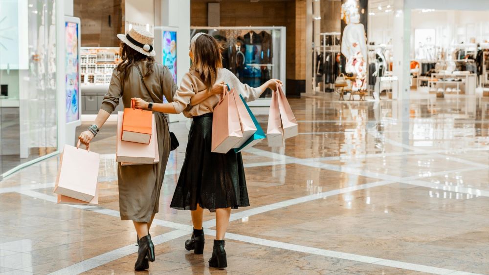 Giới trẻ mua sắm vào ngày lễ Độc Thân