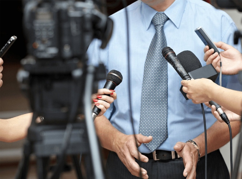 Phỏng vấn báo chí