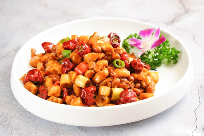 Ẩm Thực Tứ Xuyên Trung Quốc - Gà xào cung bảo