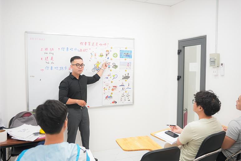 Chương trình học online offline đa dạng tại trung tâm tiếng trung nhà bè