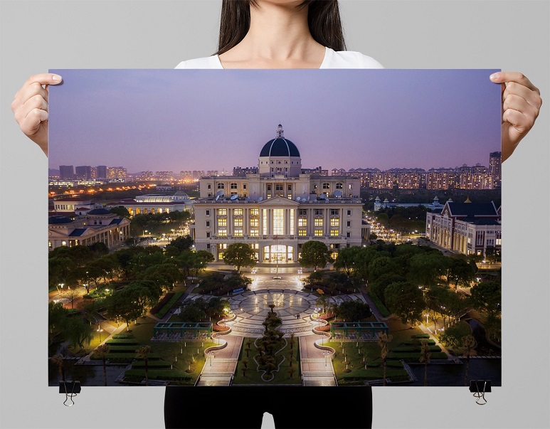 Shanghai International Studies University