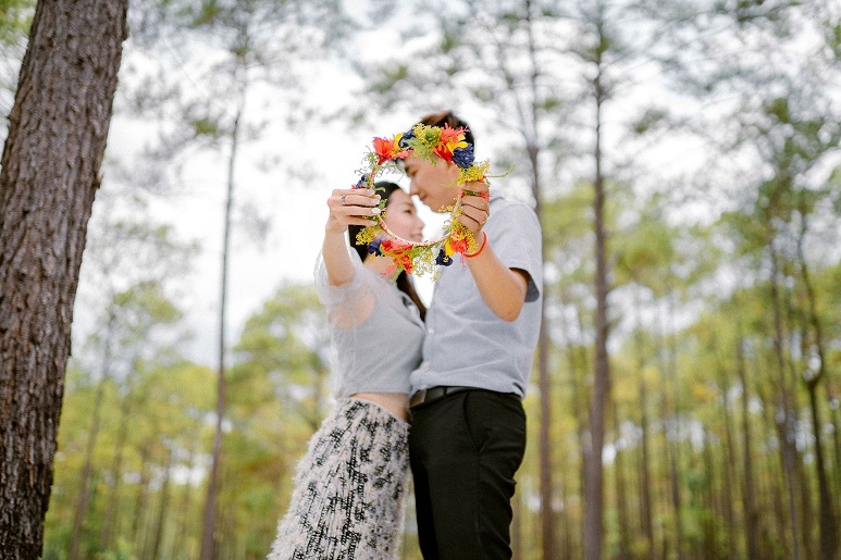 Tiếng Trung chủ đề hẹn hò - Hình ảnh cặp đôi