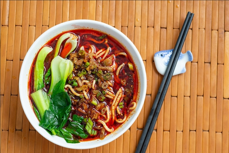 Các Món ăn đường phố nổi tiếng tại Trùng Khánh - Mì Tiểu Diện