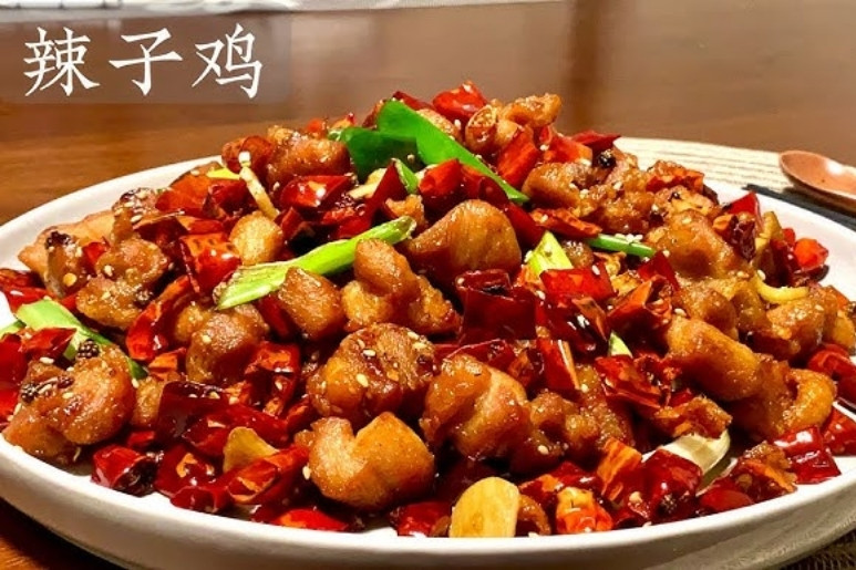 Các Món ăn đường phố nổi tiếng tại Trùng Khánh - Gà Cay Gióng Gióng